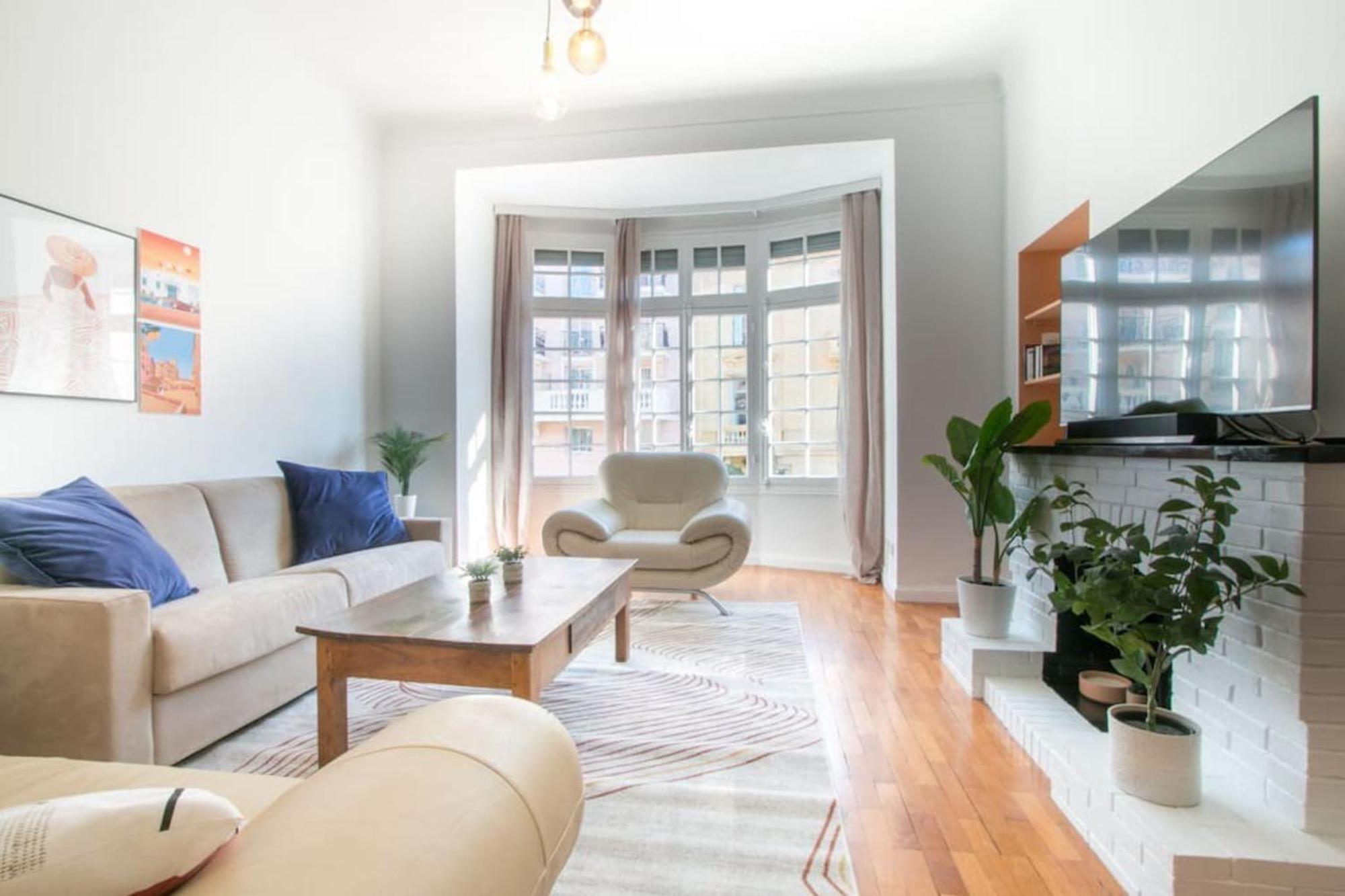 Spacious 2-Bedroom In The Centre Of Menton Exteriér fotografie