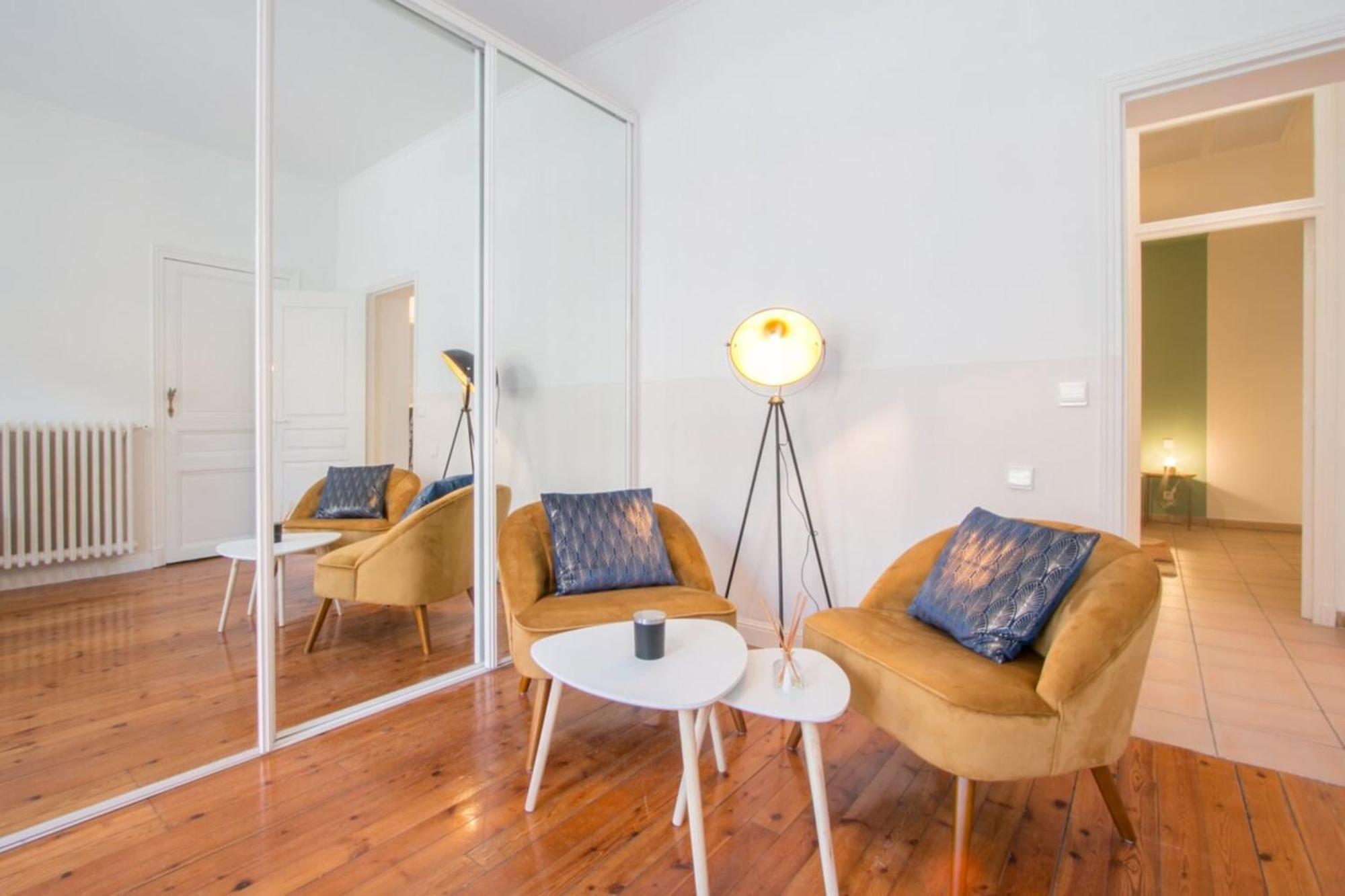 Spacious 2-Bedroom In The Centre Of Menton Exteriér fotografie