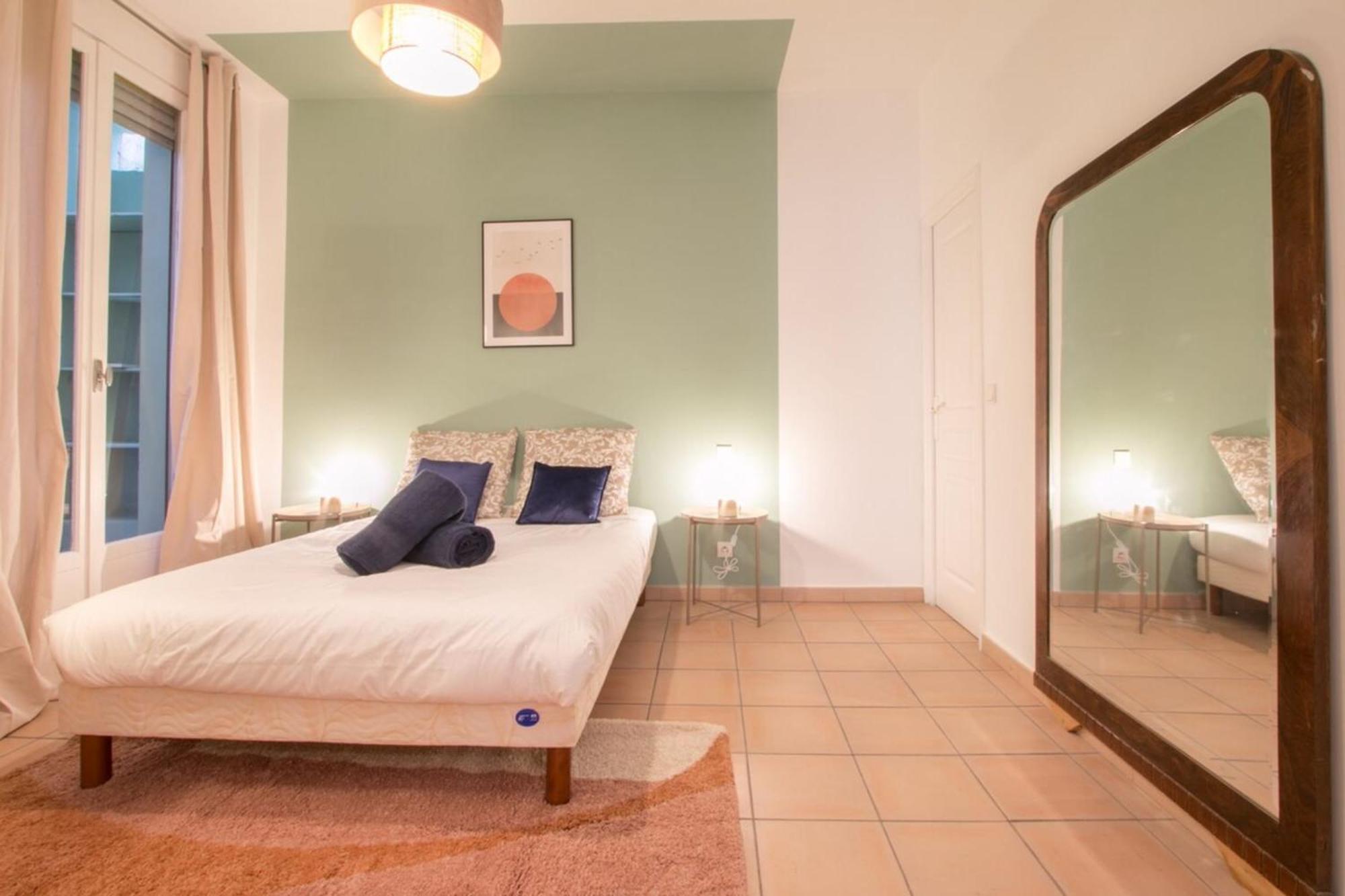 Spacious 2-Bedroom In The Centre Of Menton Exteriér fotografie